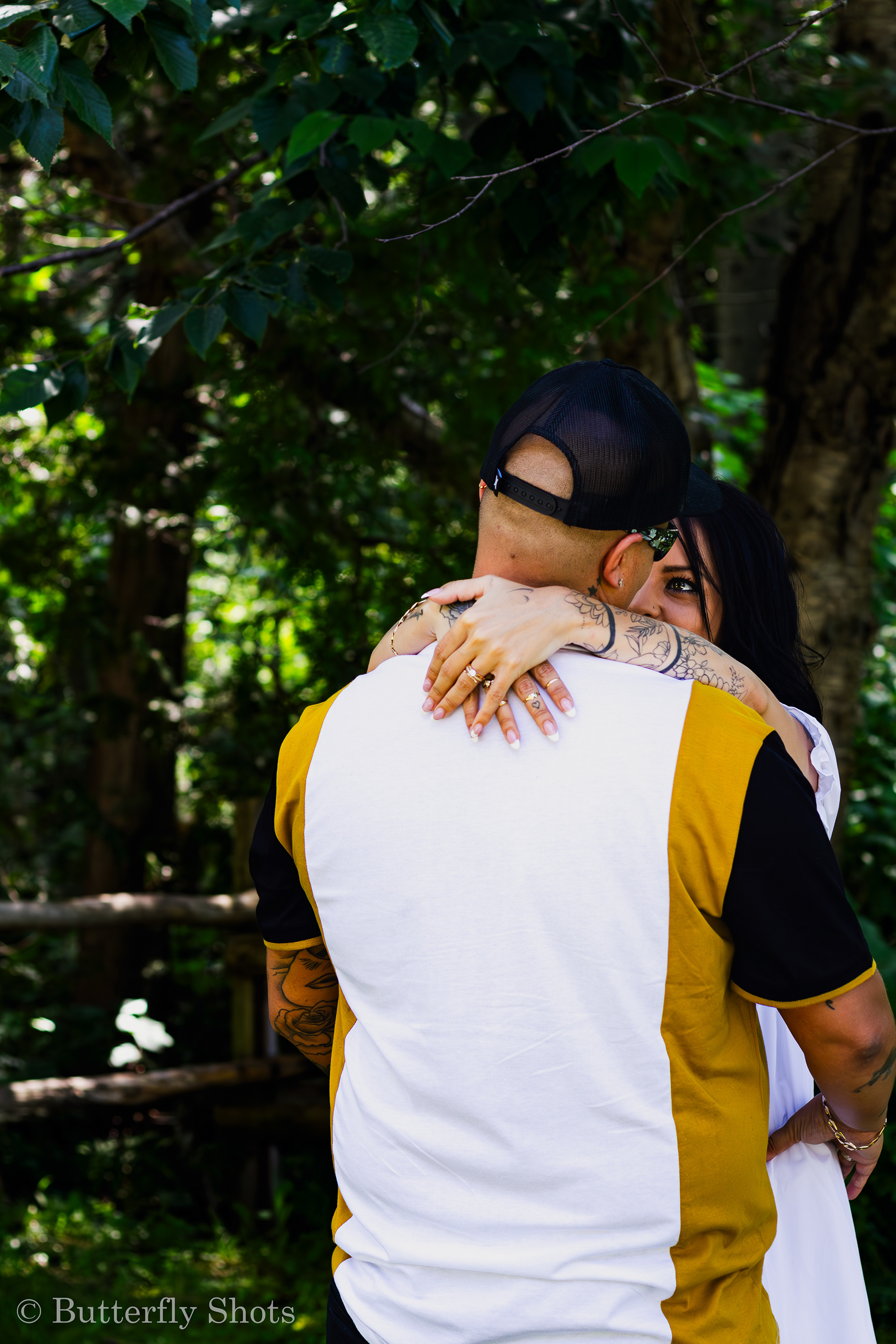 Outdoors engagement photoshoot