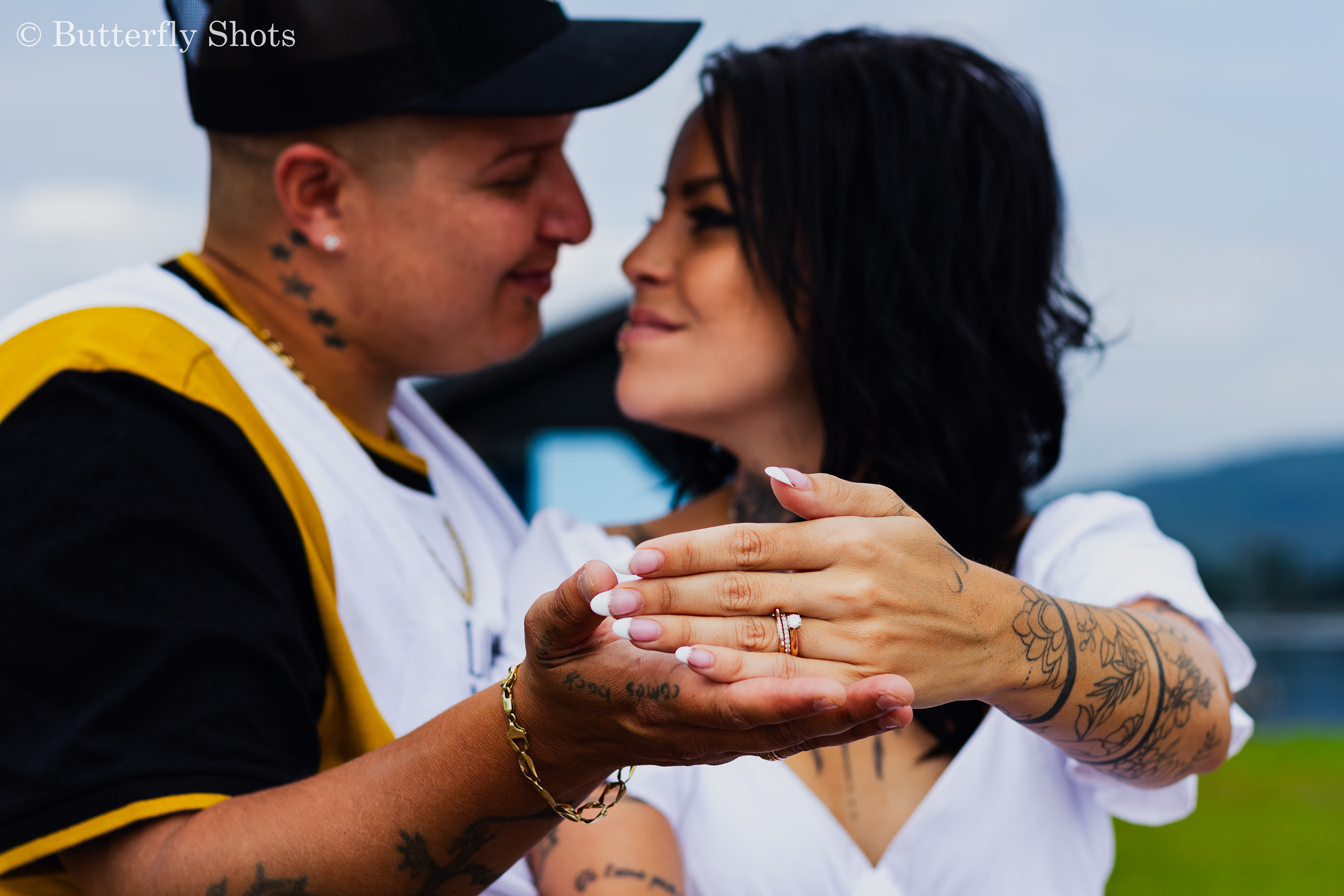 Outdoors engagement photoshoot