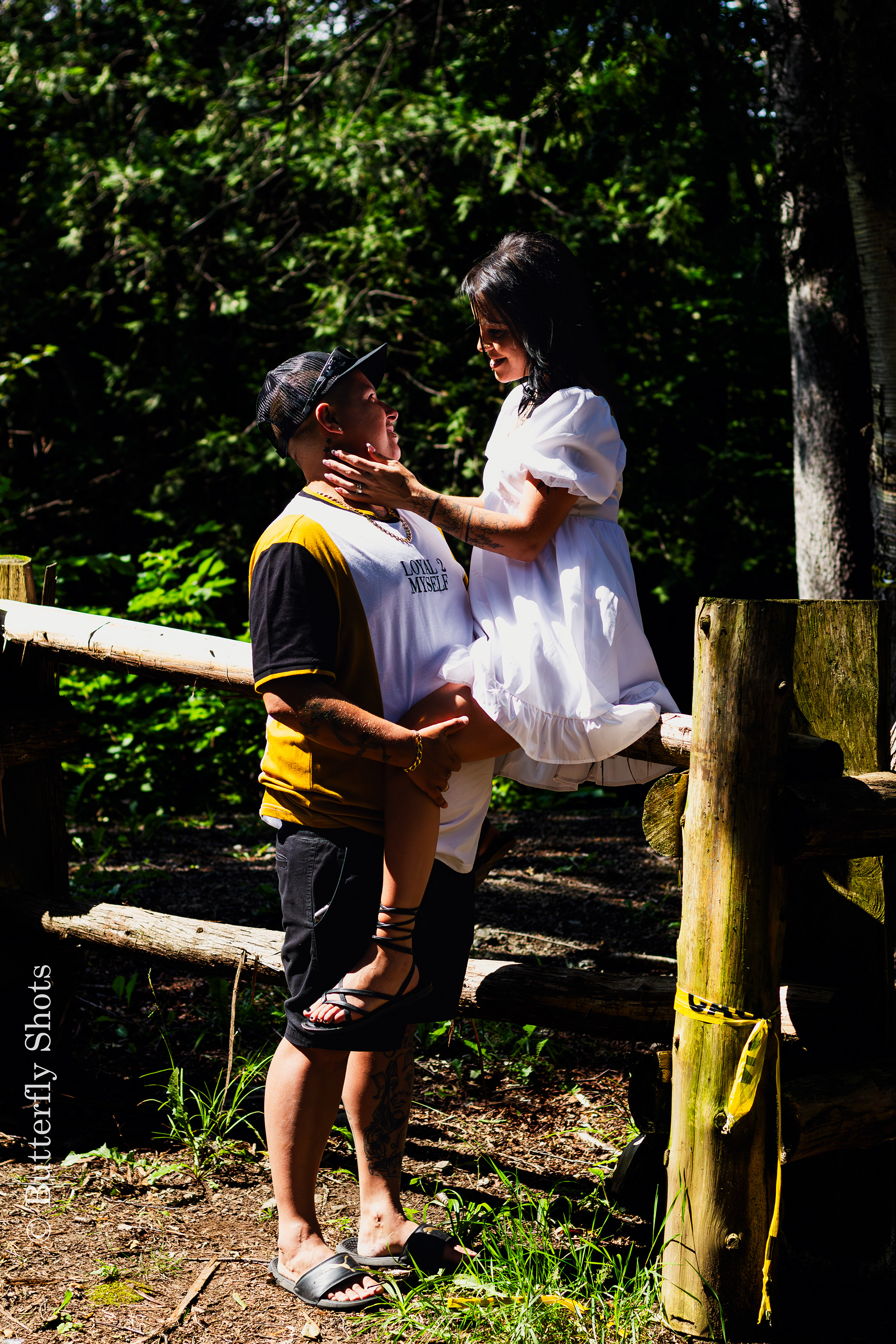 Outdoors engagement photoshoot