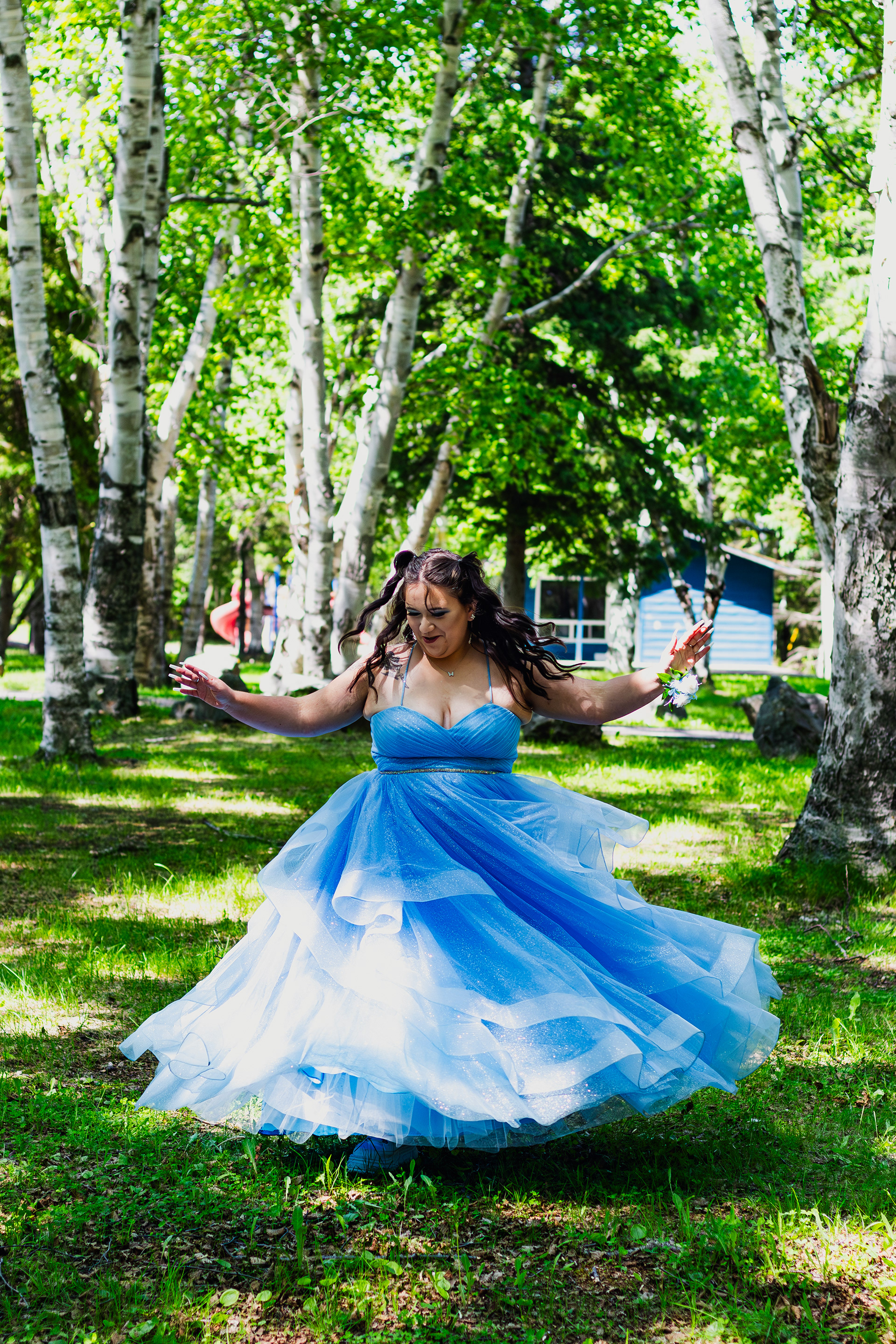 Outdoors portrait prom day