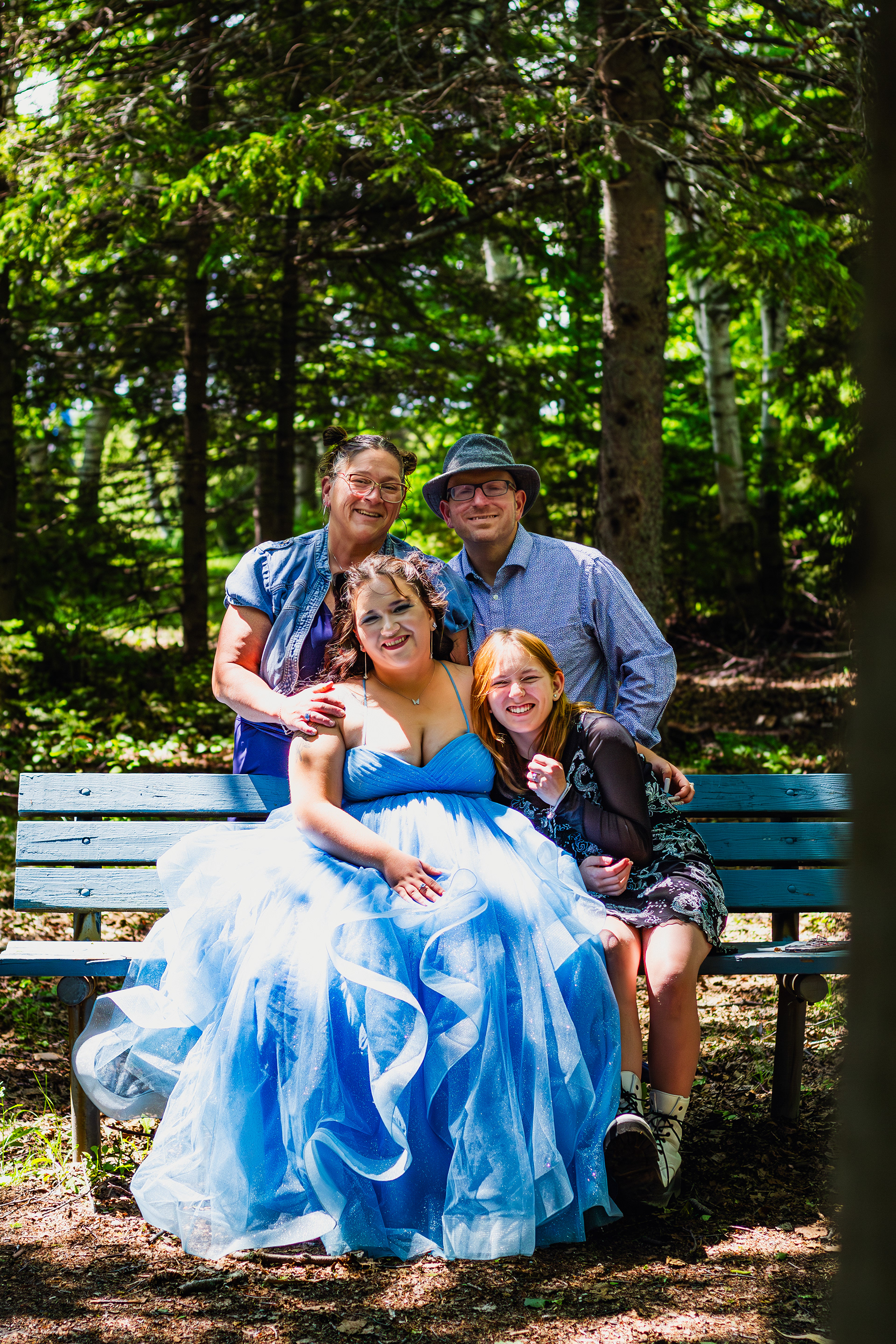 Family photography before prom