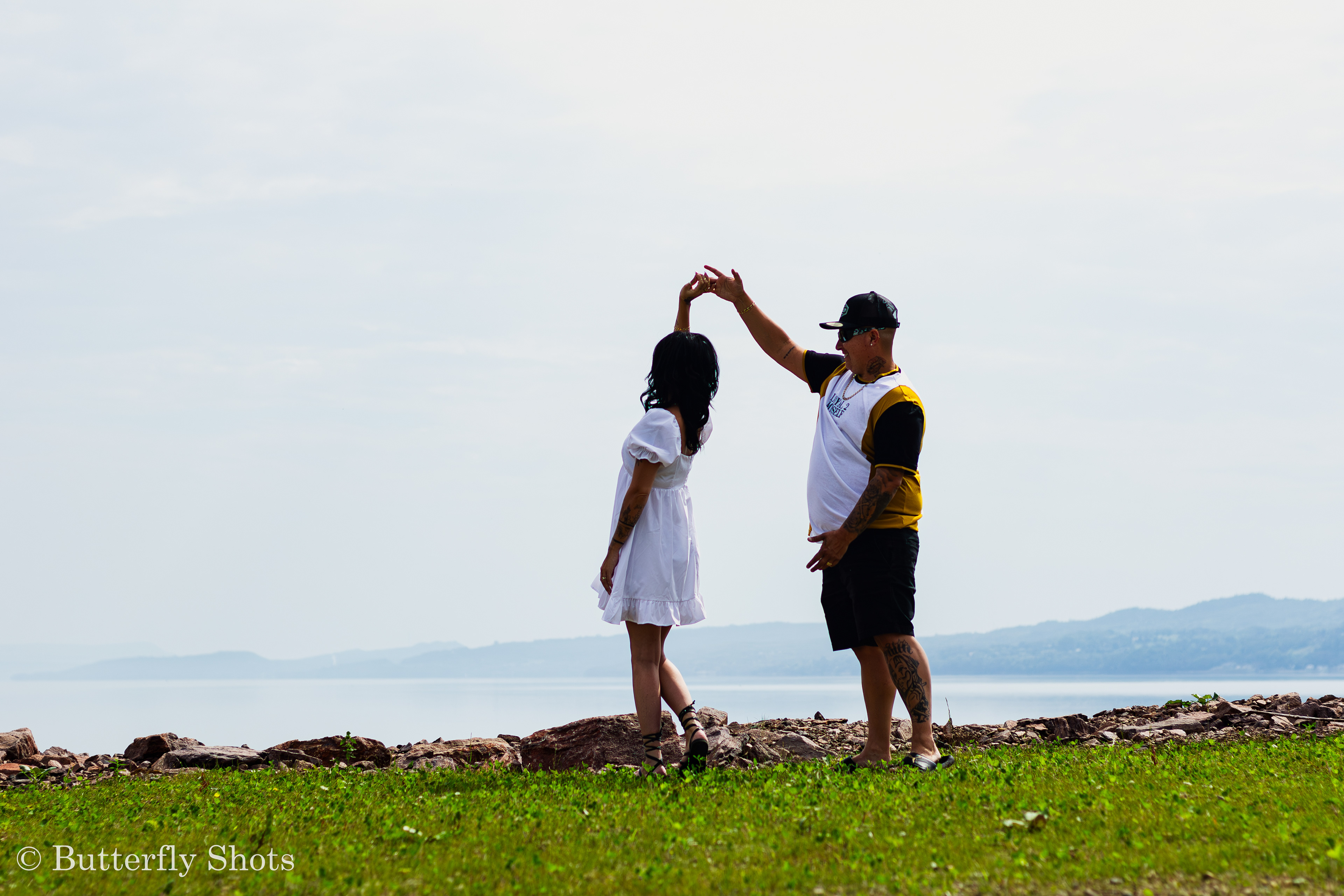 Outdoors engagement photoshoot