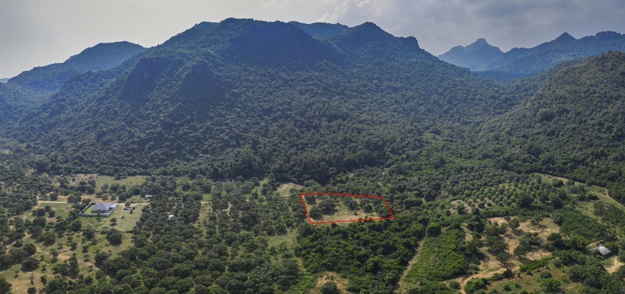 This lot is the final property before the national park begins