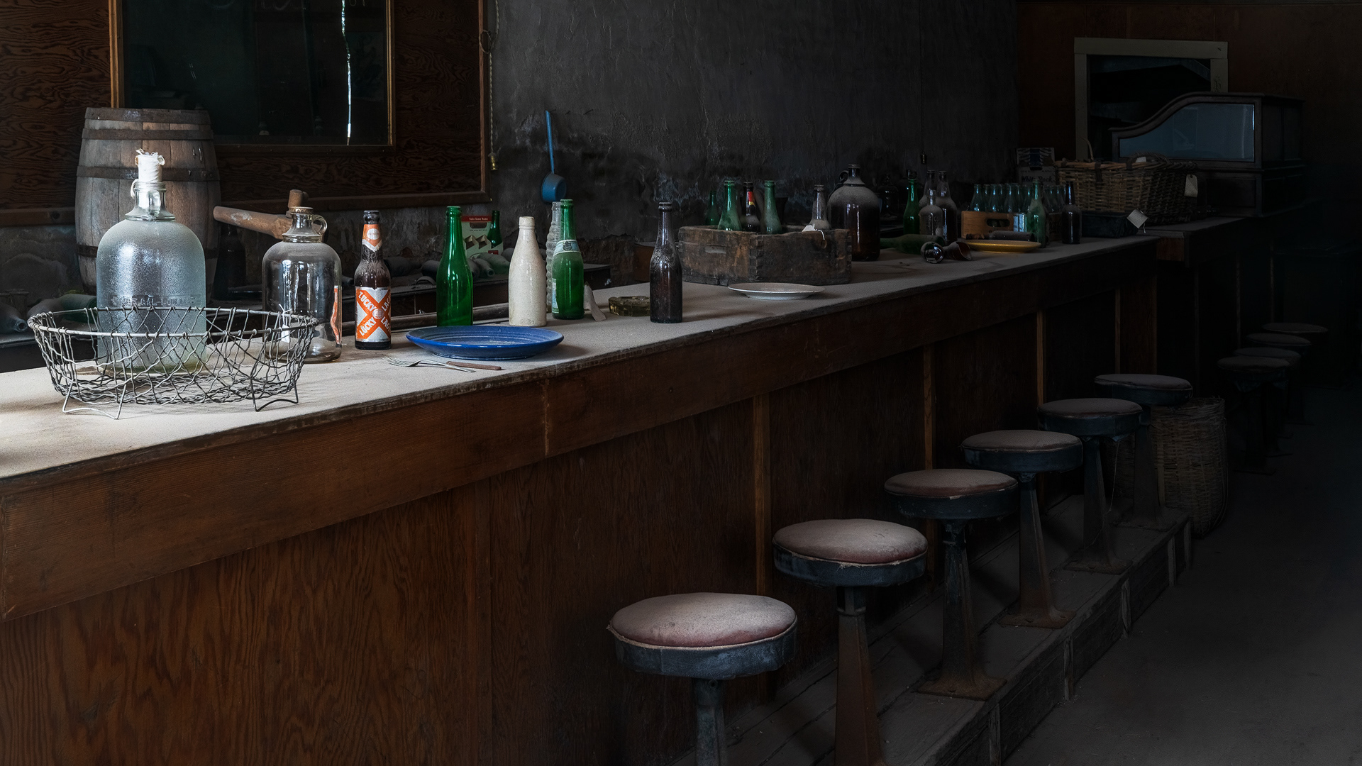 Great American Bar Scene
