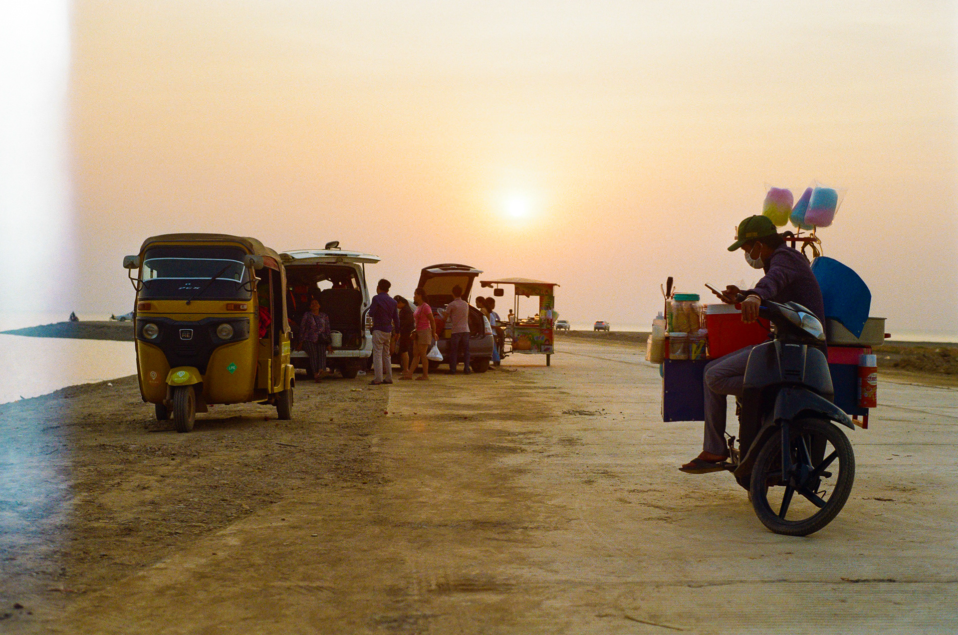 Tuk-tuk Station
