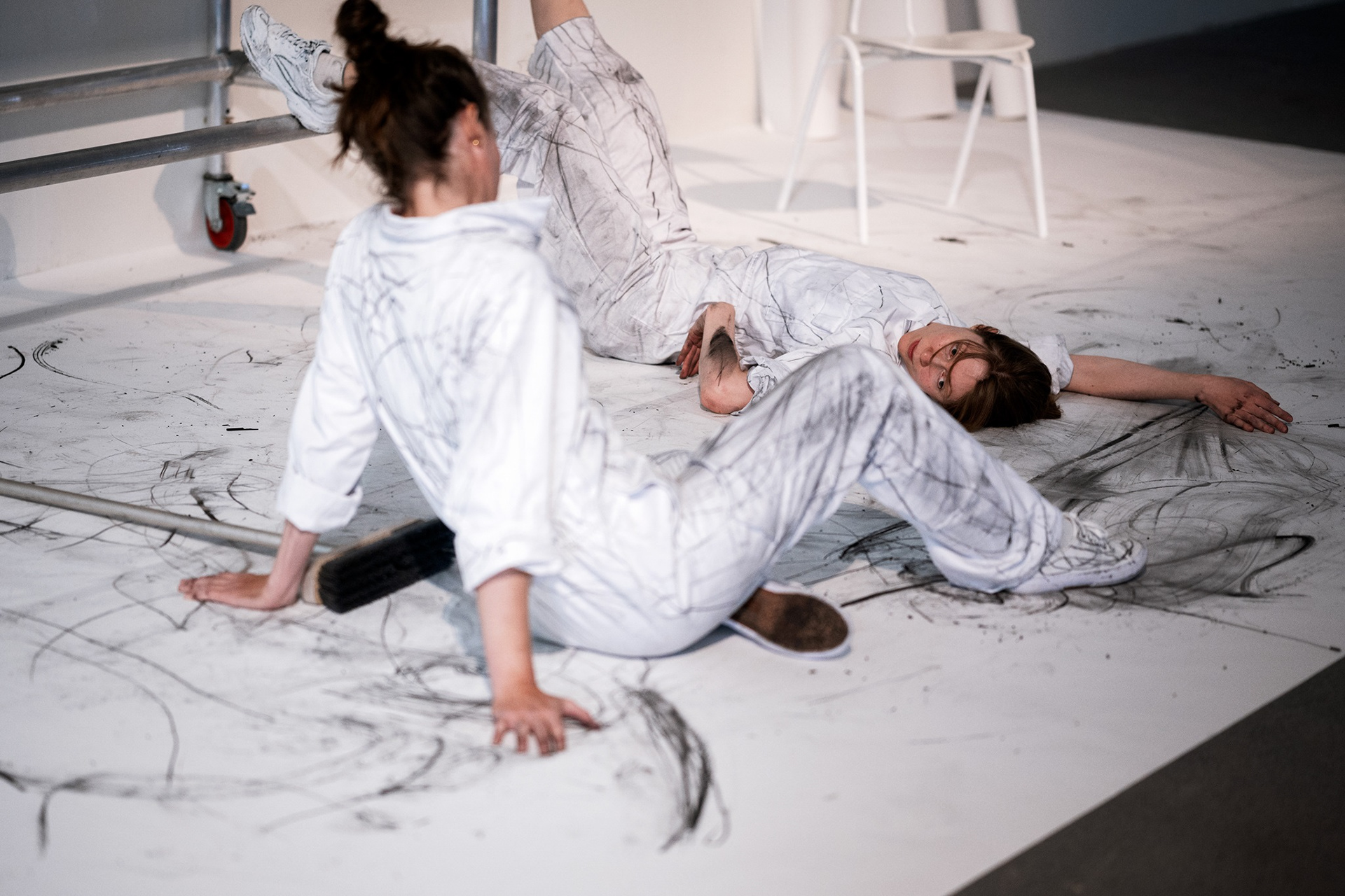 Ingeborg Blom Andersskog ja Maria Pääkkönen: UNREADY