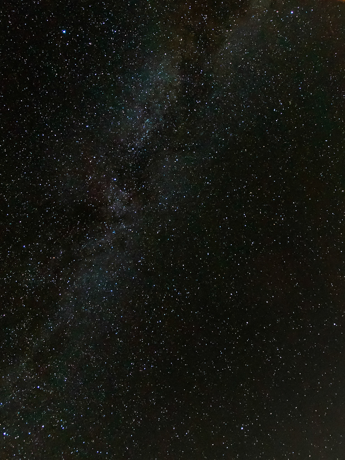 Wyoming, USA (Canon 80D, EF-S10-22mm @10mm, 30s at f/3.5, ISO800, tracked)