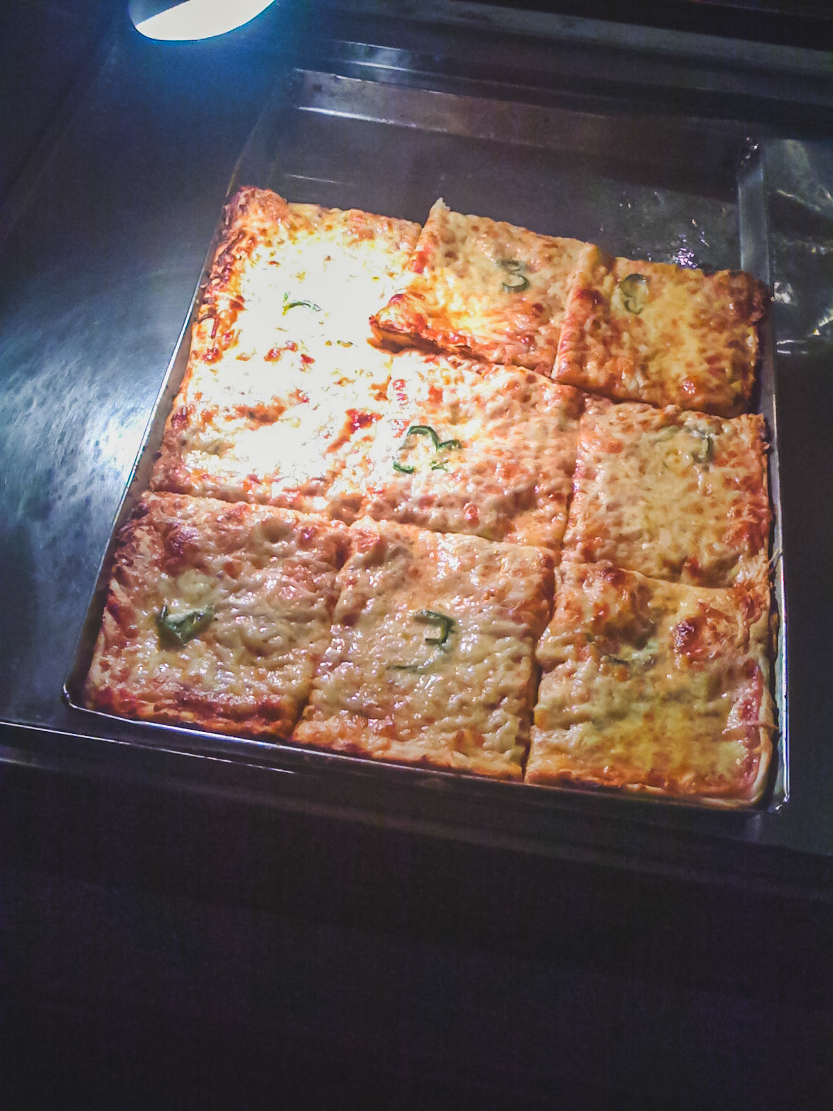 Pizza "by the meter", at Laou Square