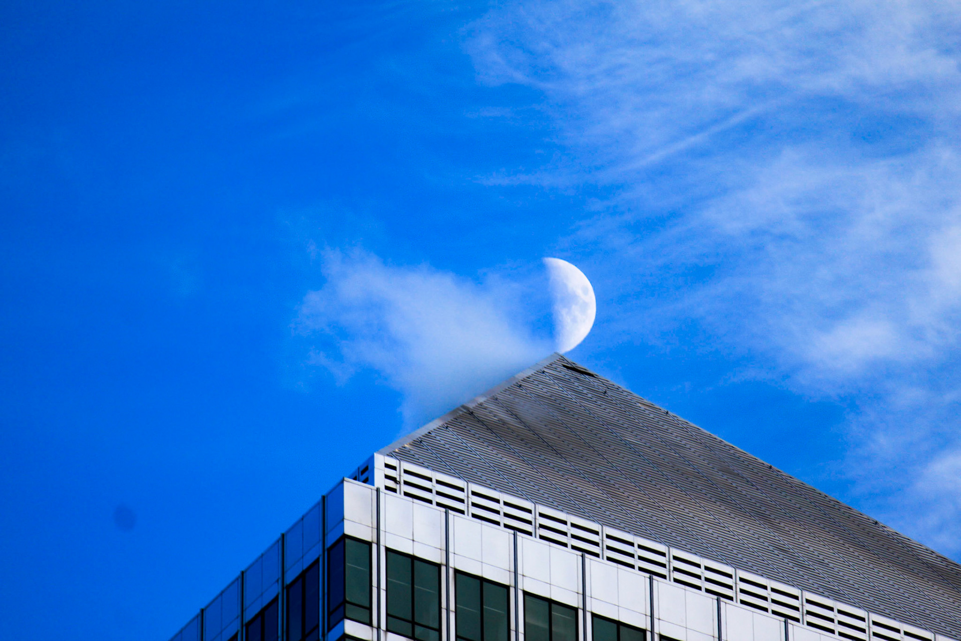 Alignment in Canary Wharf