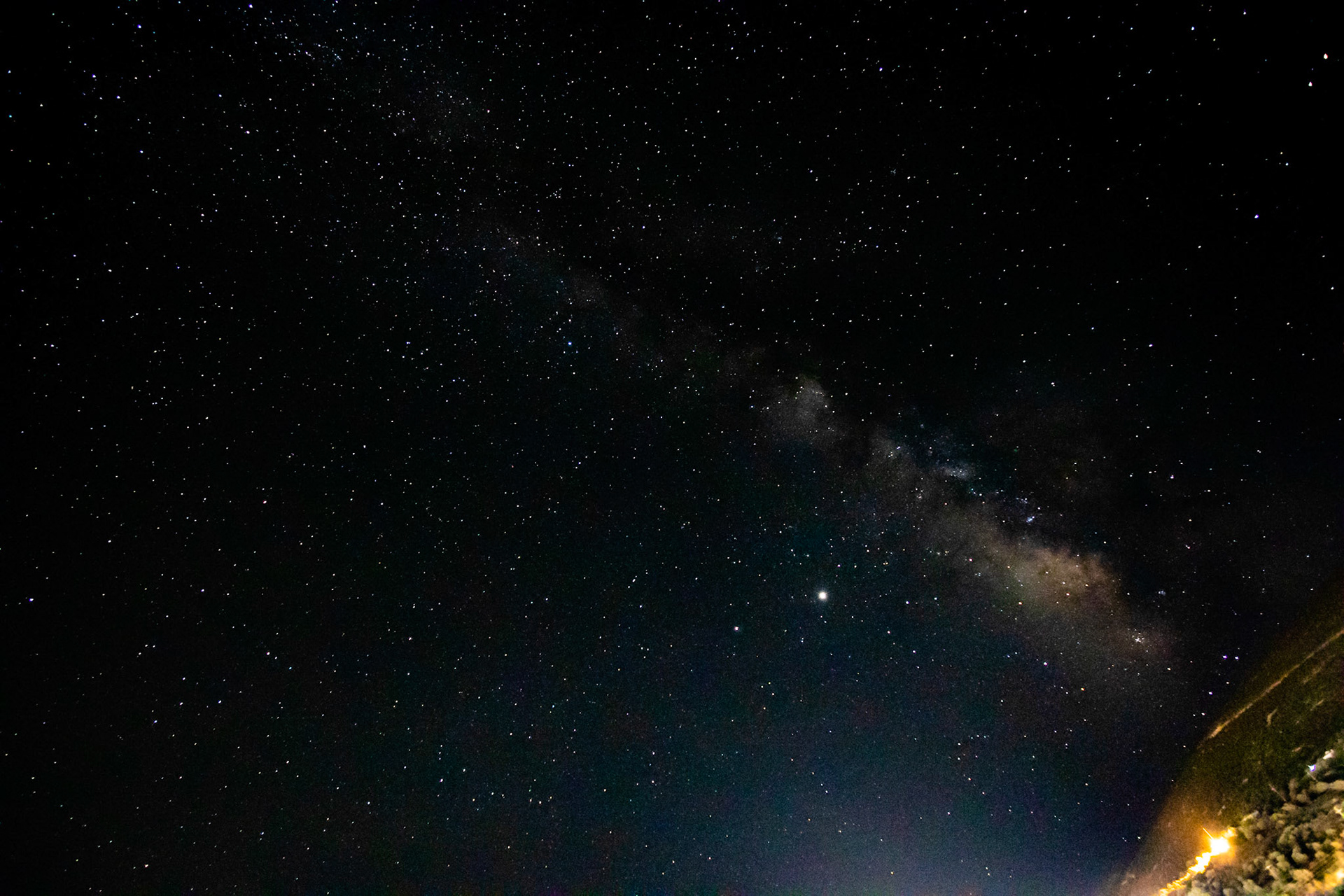 Athens, Greece (EF-S 10-22mm @10mm, 15s at f/4, ISO3200)