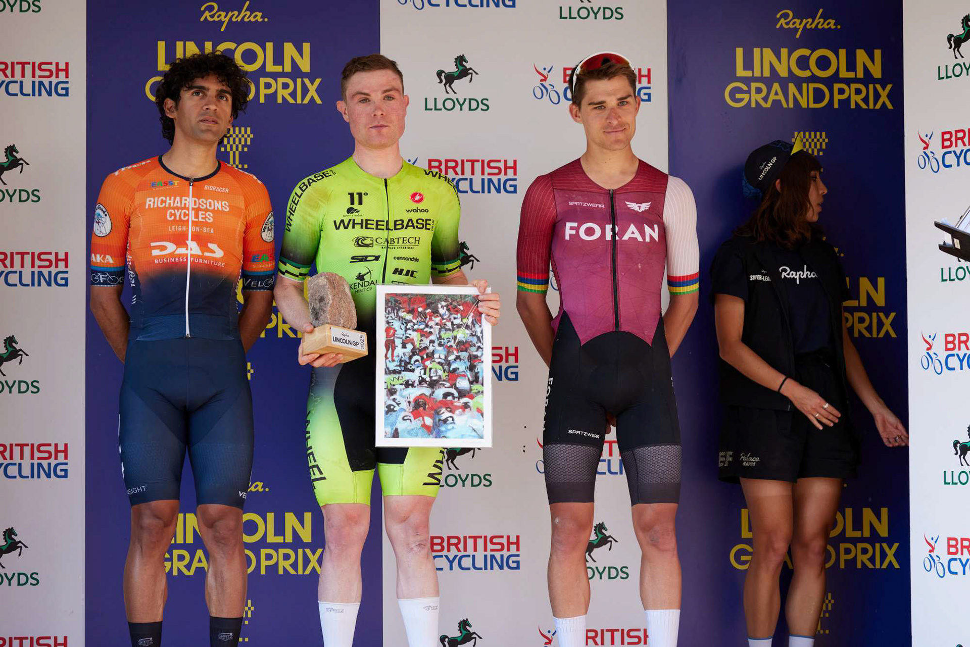 Limited edition Giclee print being awarded to James McKay (Wheelbase CabTech Castelli) rider Lauren Dickson