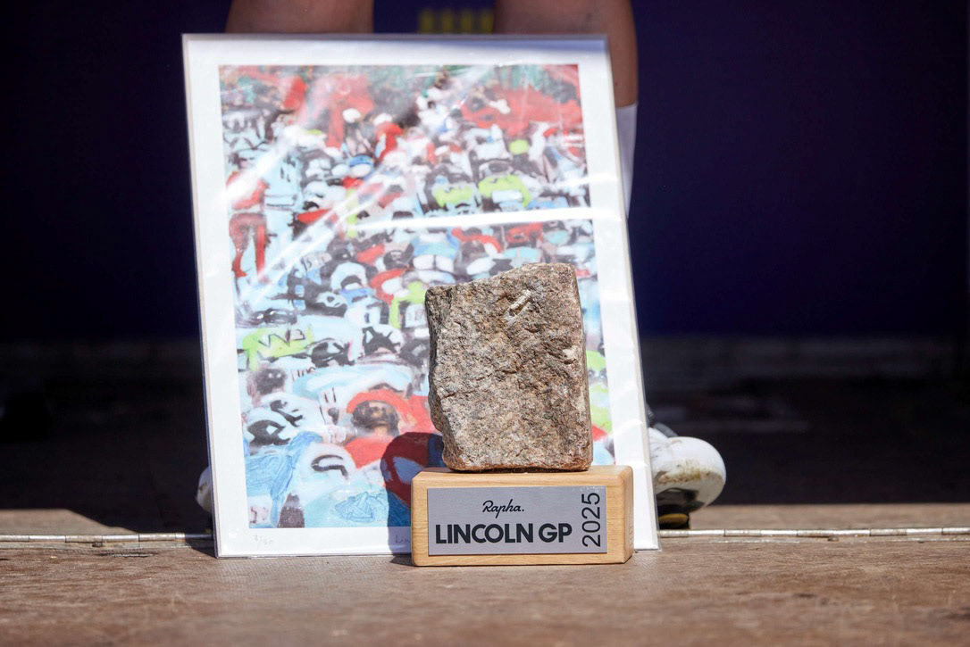 LGP print prize  2025 awarded to womens team