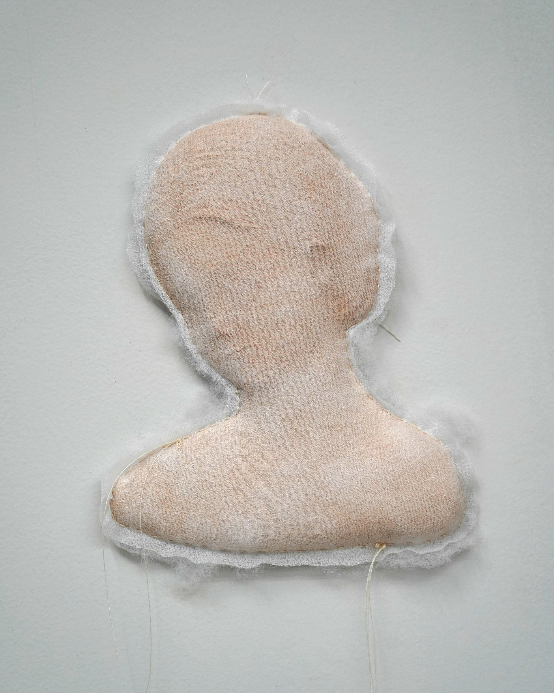 《someone》terracotta,cotton,cloth,thread,2025