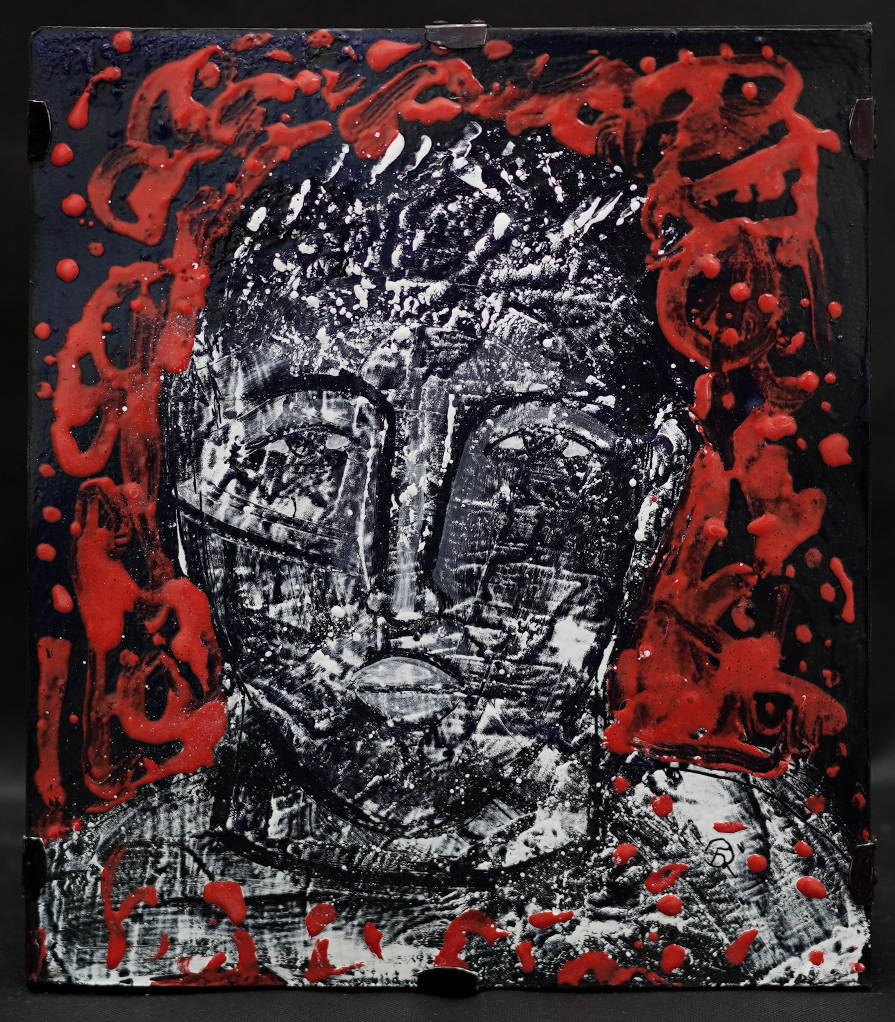 C011 (33 x 29 cm) Esmalte sobre metal.