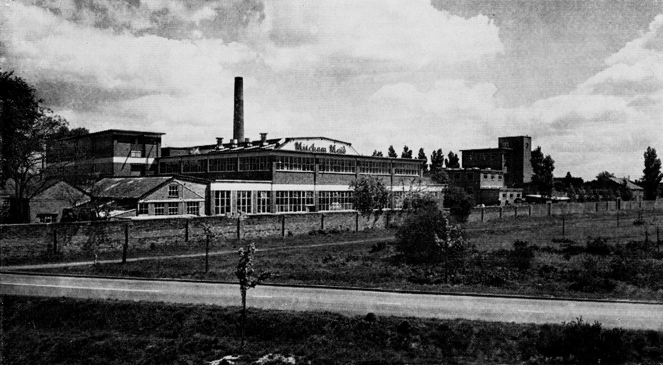 1962 Mitcham Foods, employed 500 staff. Chris Austen comments "As a Work Study officer, I worked at Mitcham Foods for about six months in 1962 carrying out method study and work measurement as a precursor to introducing a bonus scheme. The three departments were jelly, margarine and processed cheese. The General Manager was T P O'Connell who had played rugby for Trojans near Southampton (he had a metal plate in his arm as one of the battle scars from playing the delightful, but very rough, game!) and I think that his father had played for Ireland! Having seen the process for making margarine, I vowed that I would only eat butter in future!" (Express News Christmas)