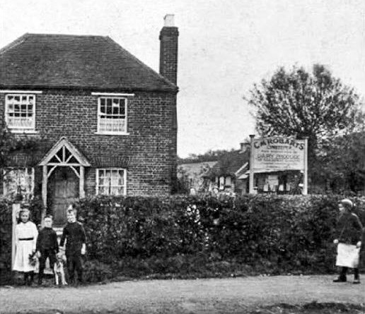 1900''s Hundred Acre Farm, Pinner Road. Richard comments "The farmhouse is before an extension was added to the right hand side". (Courtesy Richard Gaylard)