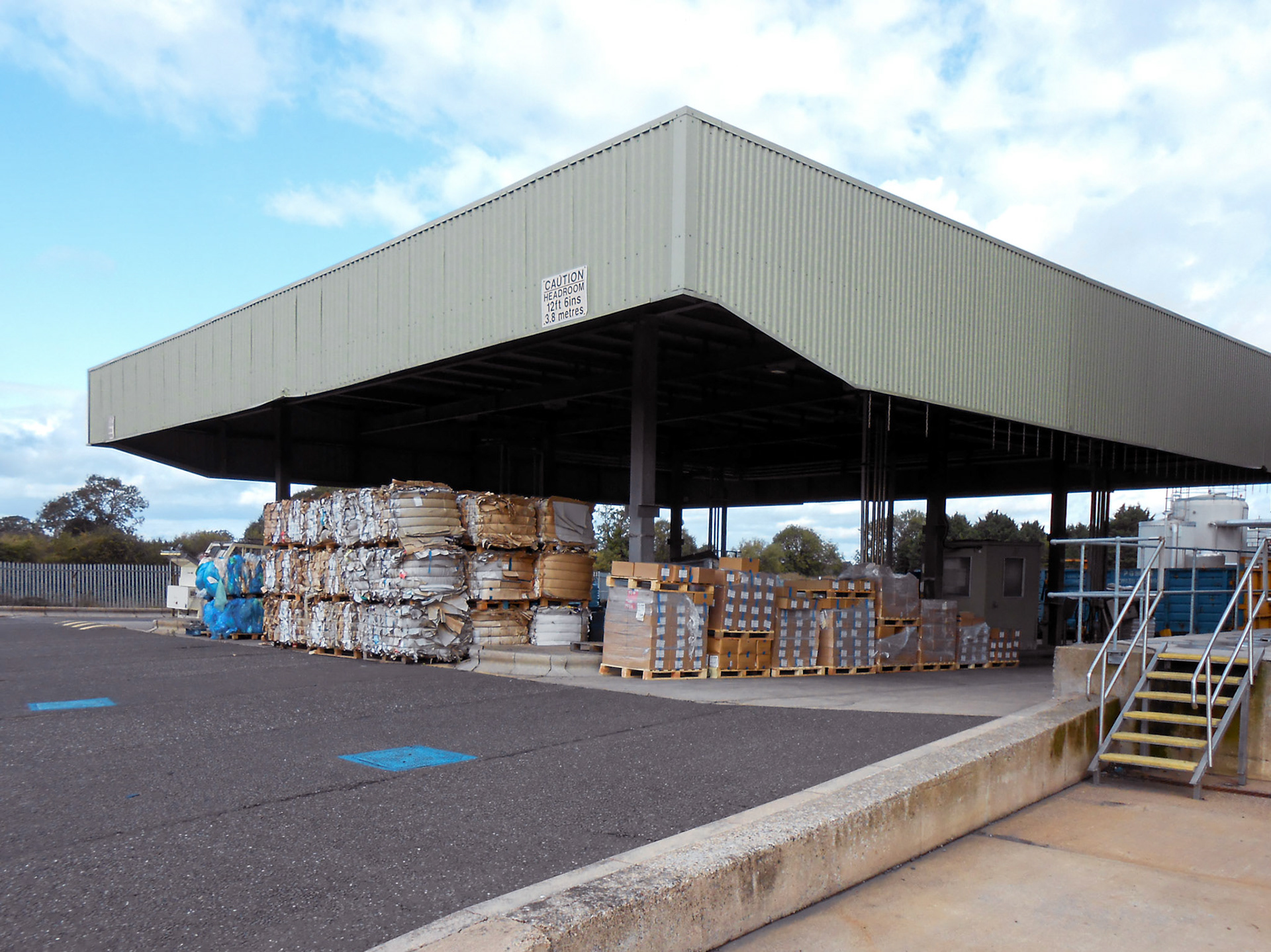 1980's Minsterley, previously milk reception. Steve Rodenhurst comments "I remember milk reception being full of tanker unloading and washing out" Minsterley Creamery