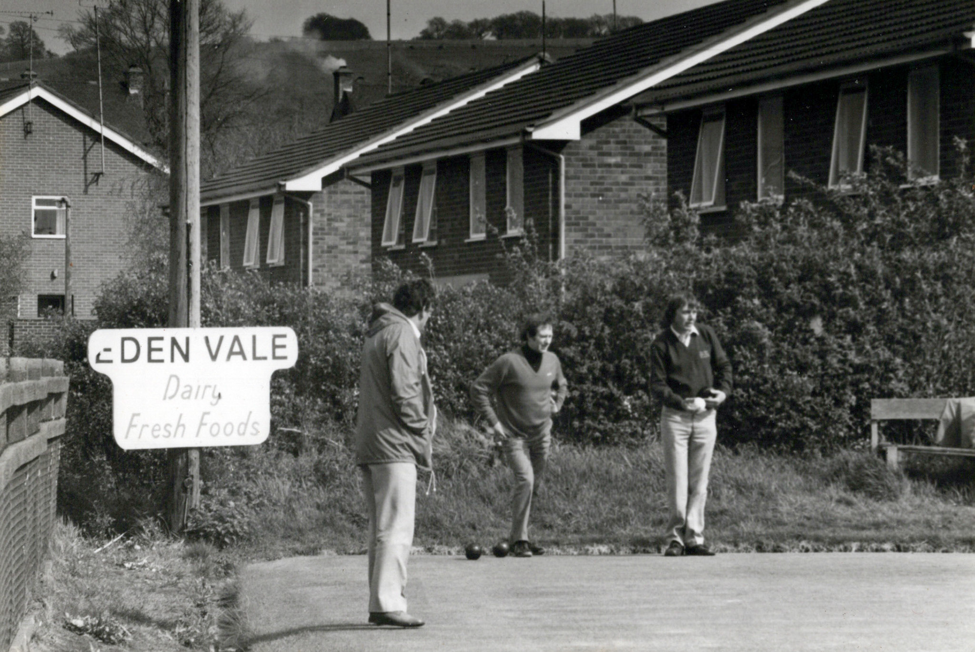 1980's Minsterley Bowling Club (Courtesy Joe Lyons)