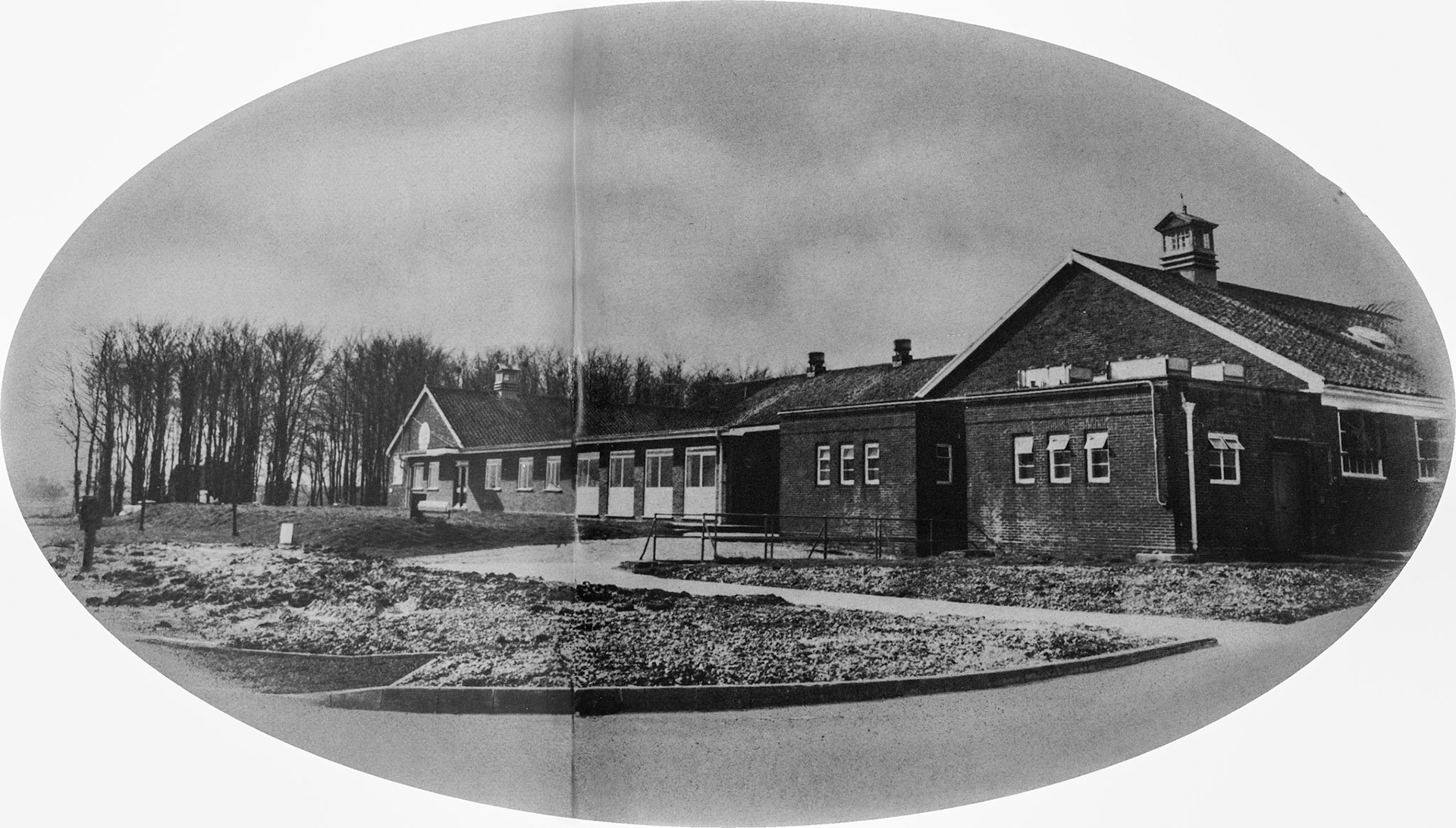 1977 Milborne St Andrew factory. (Express News Summer)