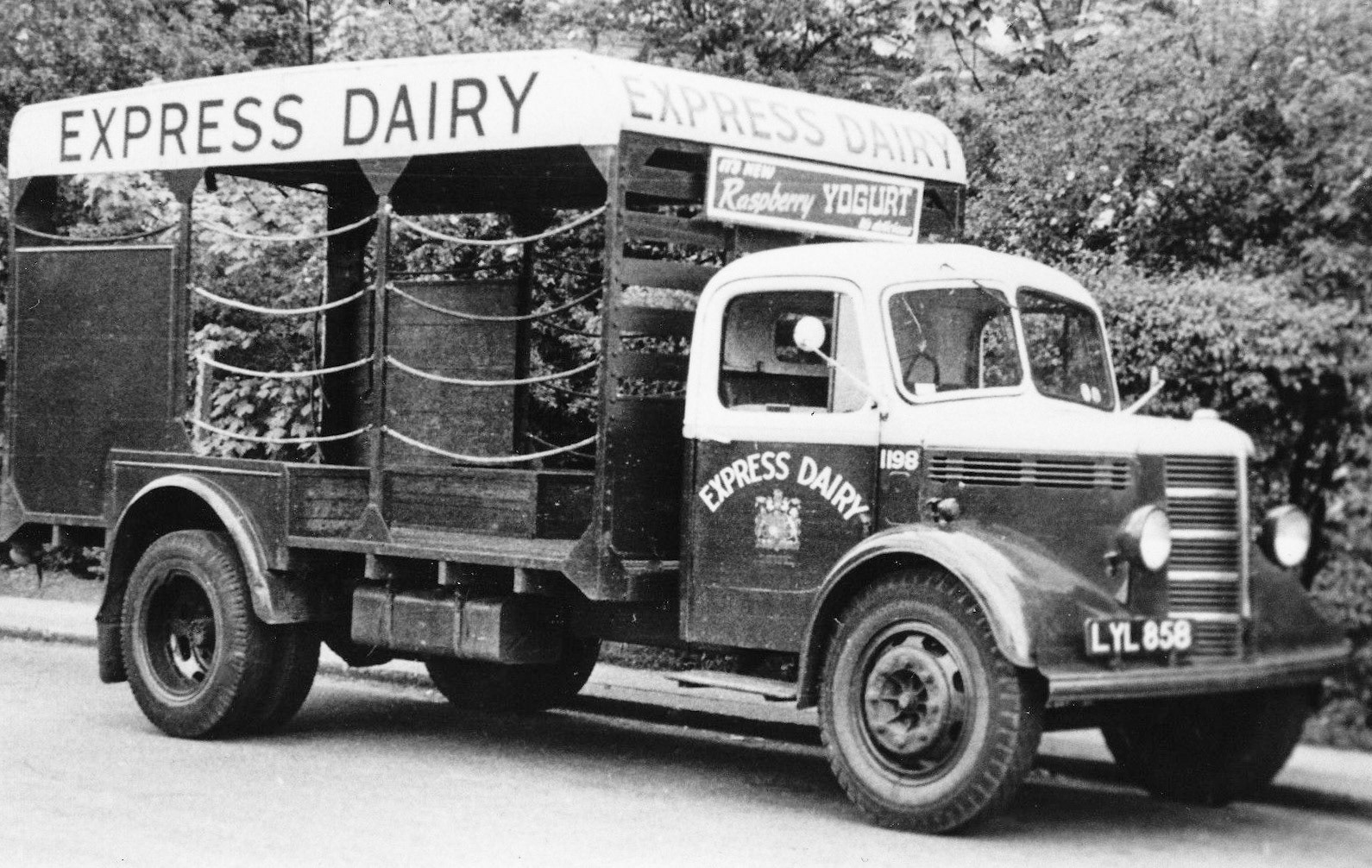 1950's Express Truck LYL 858, Fleet: 1198, with Raspberry Yogurt advertisement. (Courtesy Michael Aldread)