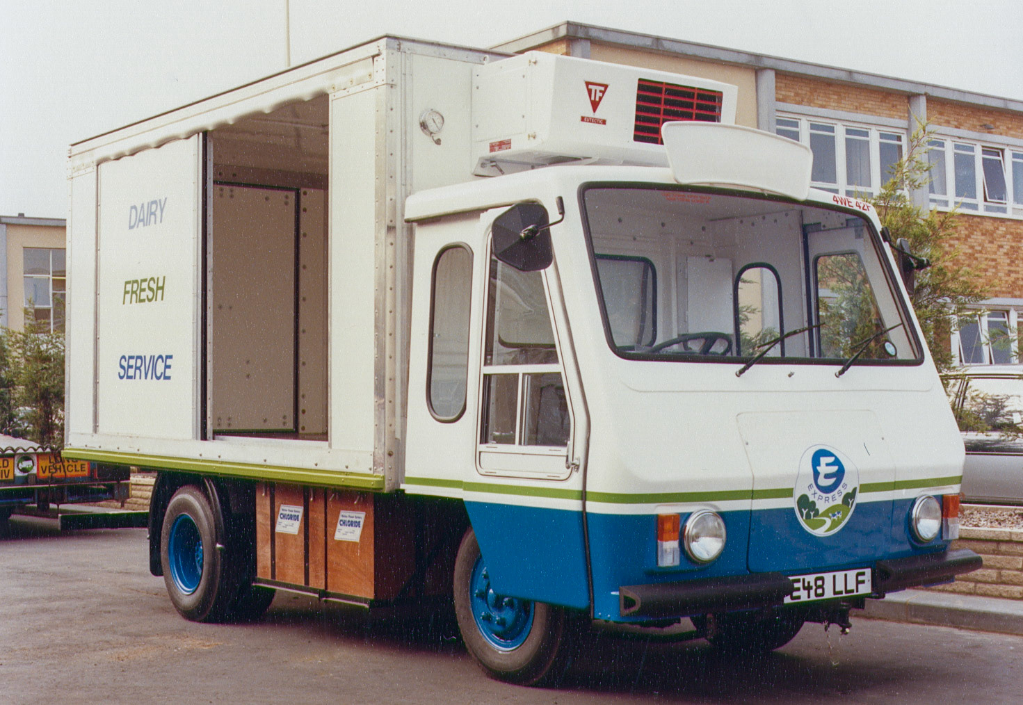 1987 Reg refrigerated float E48 LLF.(Courtesy Paul Luke)