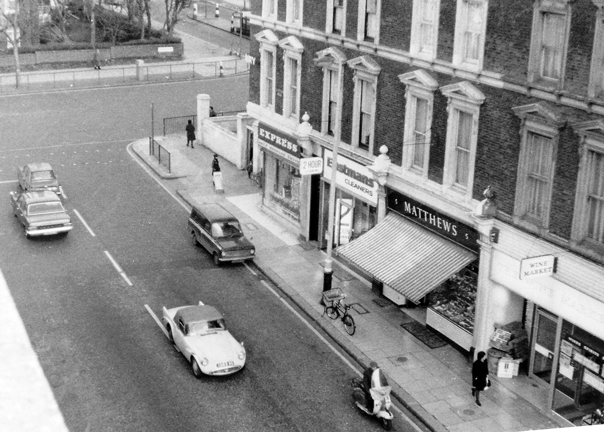 1969 Express Shop, Clifton Road, Maida Vale, looking north-east towards St John's Wood Road. (Courtesy rustyproof, Flickr)