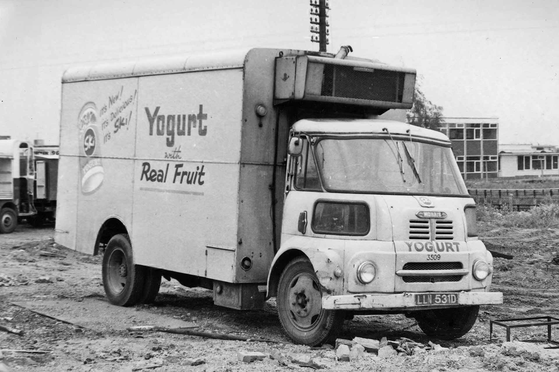 1966 Reg Morris Ski Delivery 1969 Reg LLN 531D, probably waiting for disposal. (Courtesy Dave Fane)