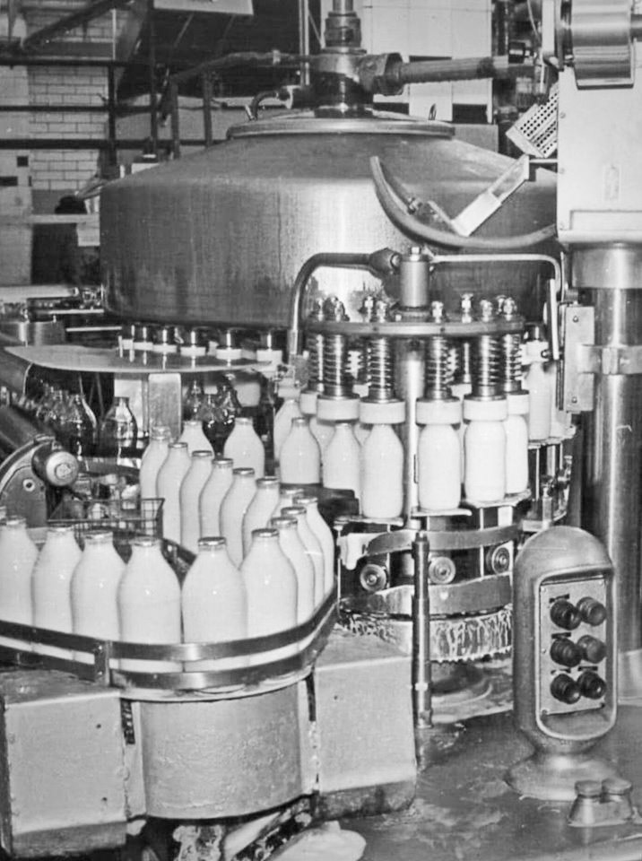 1982 Bromley Processing Dairy, in Farwig Lane. (Courtesy Paul Smith)