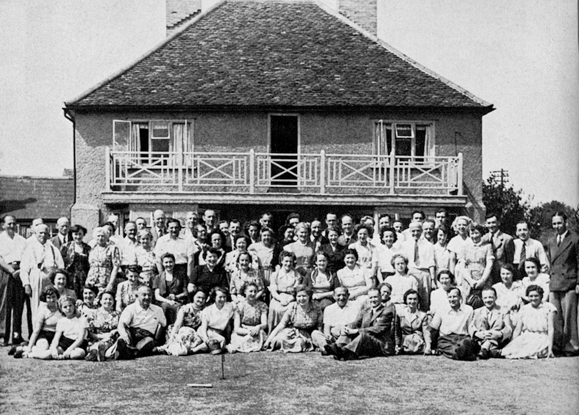 1958? Tesco staff visit to Goldhanger (From Sir John Cohen's biography 'Pile It High Sell It Cheap' by Maurice Corina)