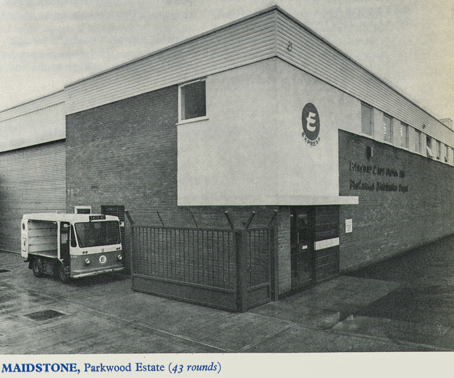 1975 Newly opened Primrose and Len Depot at Parkwood. (Express News Spring)