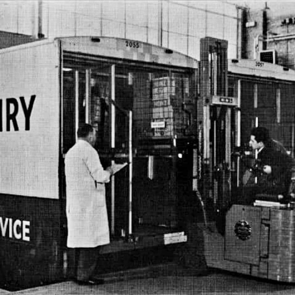 1950's ?South Ruislip Warehouse Loading Bay (Courtesy Express Dairy Memories)