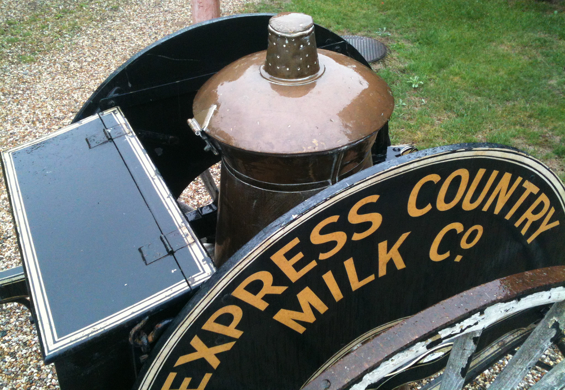 2013 Paul Luke's collection of vintage Express Dairy Vehicles