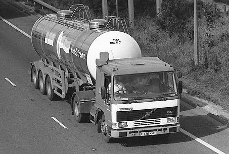 1988 Reg Coldstream  Volvo Tanker F776 KNO (Courtesy Michael Aldread)