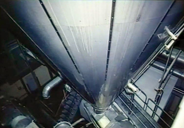 1990's  Ruyton Niro drier in operation. (Stills from Ruyton Video (Steven Harley))