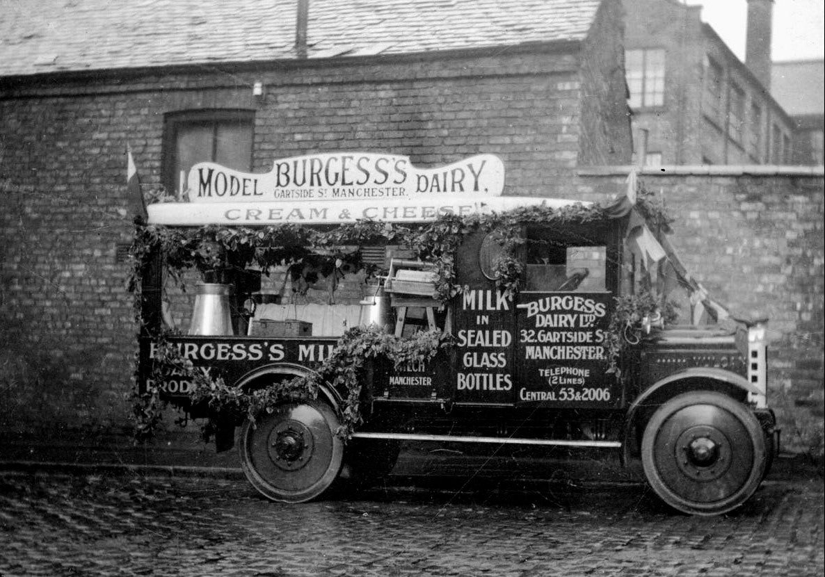 1926 Burgess Creamery, milk van, Gartside Street, Manchester (Image courtesy of Manchester Libraries)