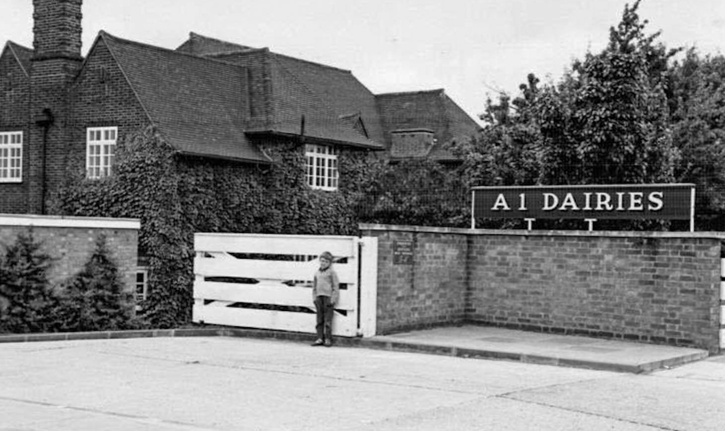 1960's? A1 Dairies, Whetstone High Road. Paul Smith? Terry Levy comments "My brother John worked there for years before joining the Co-op, who had a yard next to the bridge in New Barnet. A1 Dairies also had an orange juice bottling plant in Plantaganet Road." Sally Snaddon comments "My dad and uncle both worked there in the 60's. My husband worked there 1987-1995 when it was Express". Glen An Carol Allsopp added "My dad was a milkman in Whetstone for 15 years, it was eventually taken over by Express." Alan Winter adds "I started working at A1 Dairies in 1966. When it closed I went to College Farm, Finchley... some went to High Barnet (Bath place). When Express built a new depot on the old Whetstone site they closed Finchley & Barnet. I left in 1996 having done 29 years employed and one year franchise. I can remember all people mentioned in these posts plus probably another two or three hundred remembered with great affection-the good old days." (Courtesy Martin White, WHERE HAVE ALL THE BARNET PEOPLE GONE FB Group)