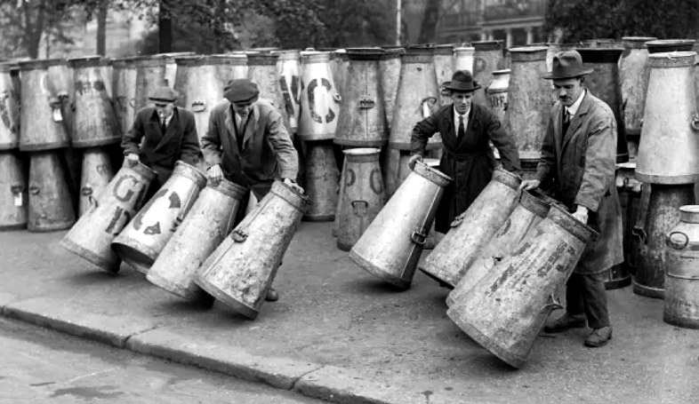 1926 General Strike Scene in May 1926 in Hyde Park, London as the temporary milk depot is set up. (Courtesy Mirrorpix)