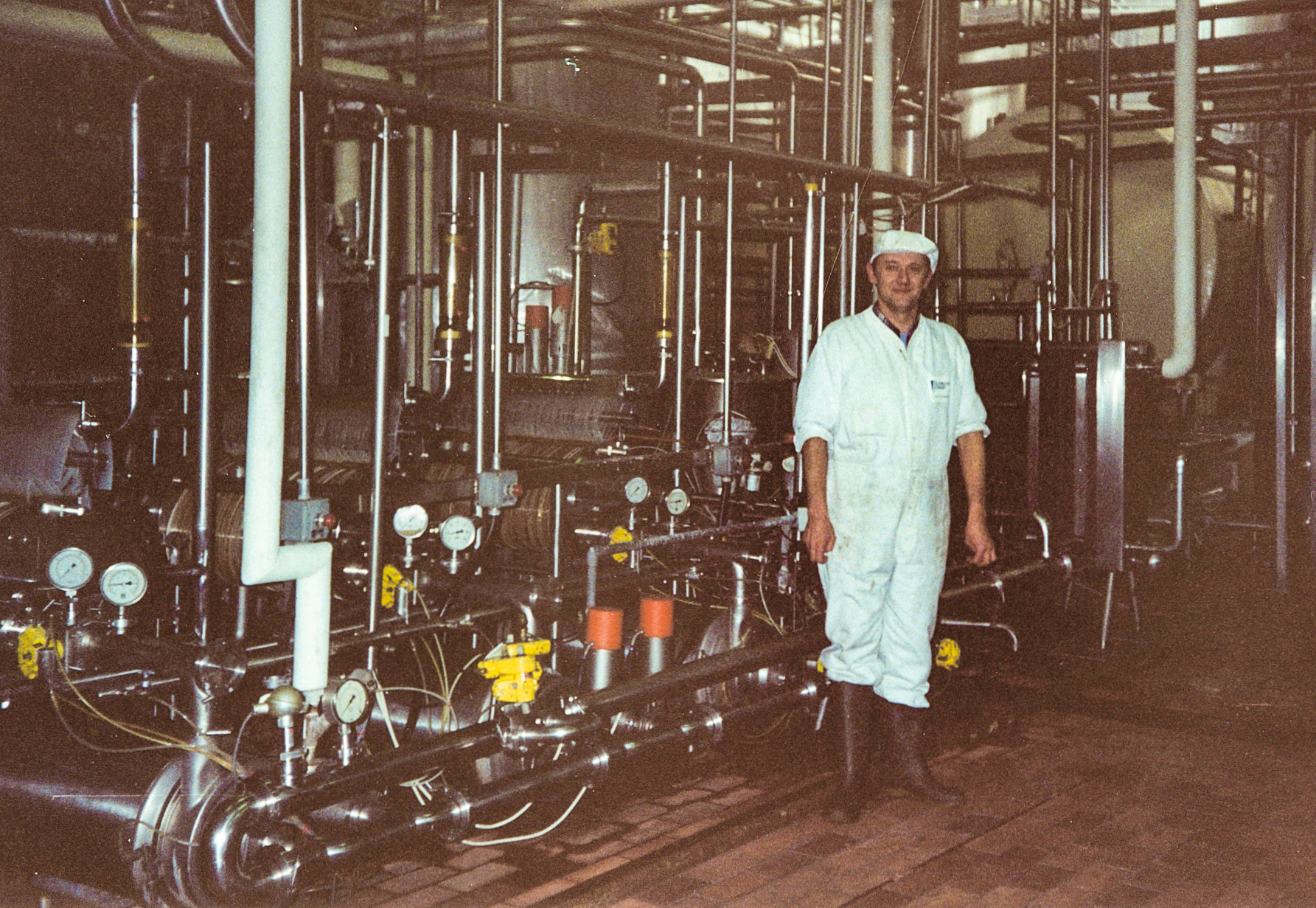 1991 Honiton, December: Chris Prettyjohn by the UF Plant. (Courtesy Wendy Hawker)