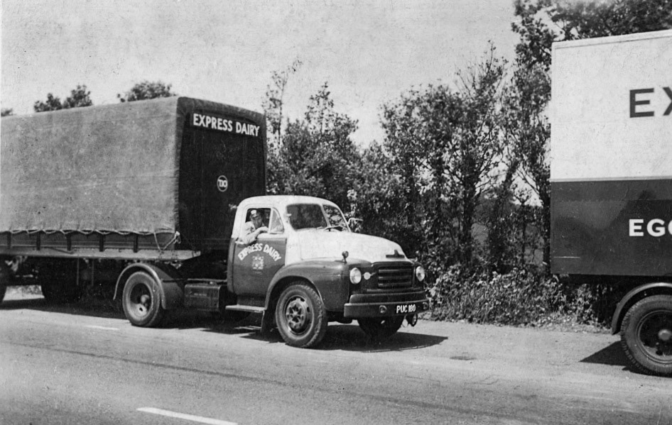 1950's Egg Transport - James Ayres comments "The smaller Bedford, a model A (PUC180) was built from 1953 to 58 with an engine about half the size of the model S.". (Courtesy Keith Sweetland)