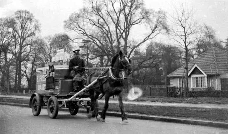 1933 Express Dairy cart with pneumatic tyres. (Courtesy TopFoto independent historic photographs)