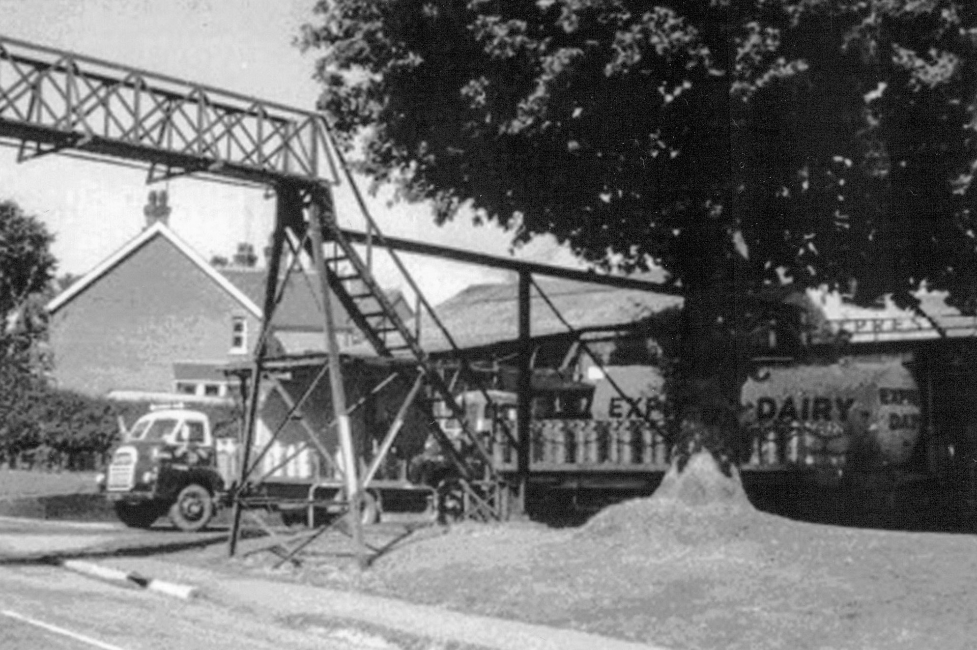 1950's Horam Country Dairy, Billingshurst, East Sussex (Courtesy Dave Fane)
