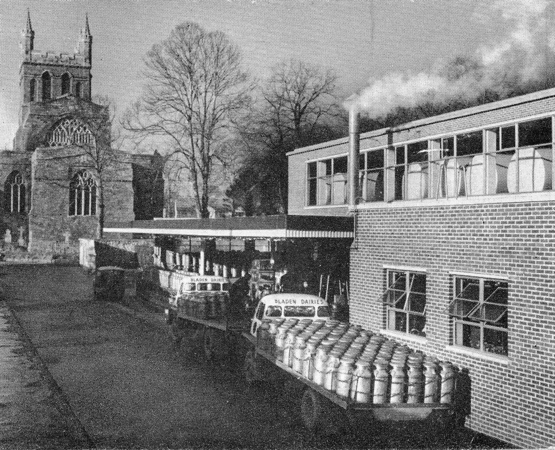 1960's Churn deliveries to Crediton Creamery. Mike Overfield-Collins comments "Yes, I remember the dairy like this, before the days of bulk tankers..." Kym Moore remembers "My first job after leaving school in the milk reception lab, windows can be seen in the photo, taking samples from the churns in 1976, good days." Heather Noble adds "I agree, good old days-I worked from July 1969 to July 1980, ran the Lab for a few years with Kym and a few others." (From Express Story 1864 - 1964)