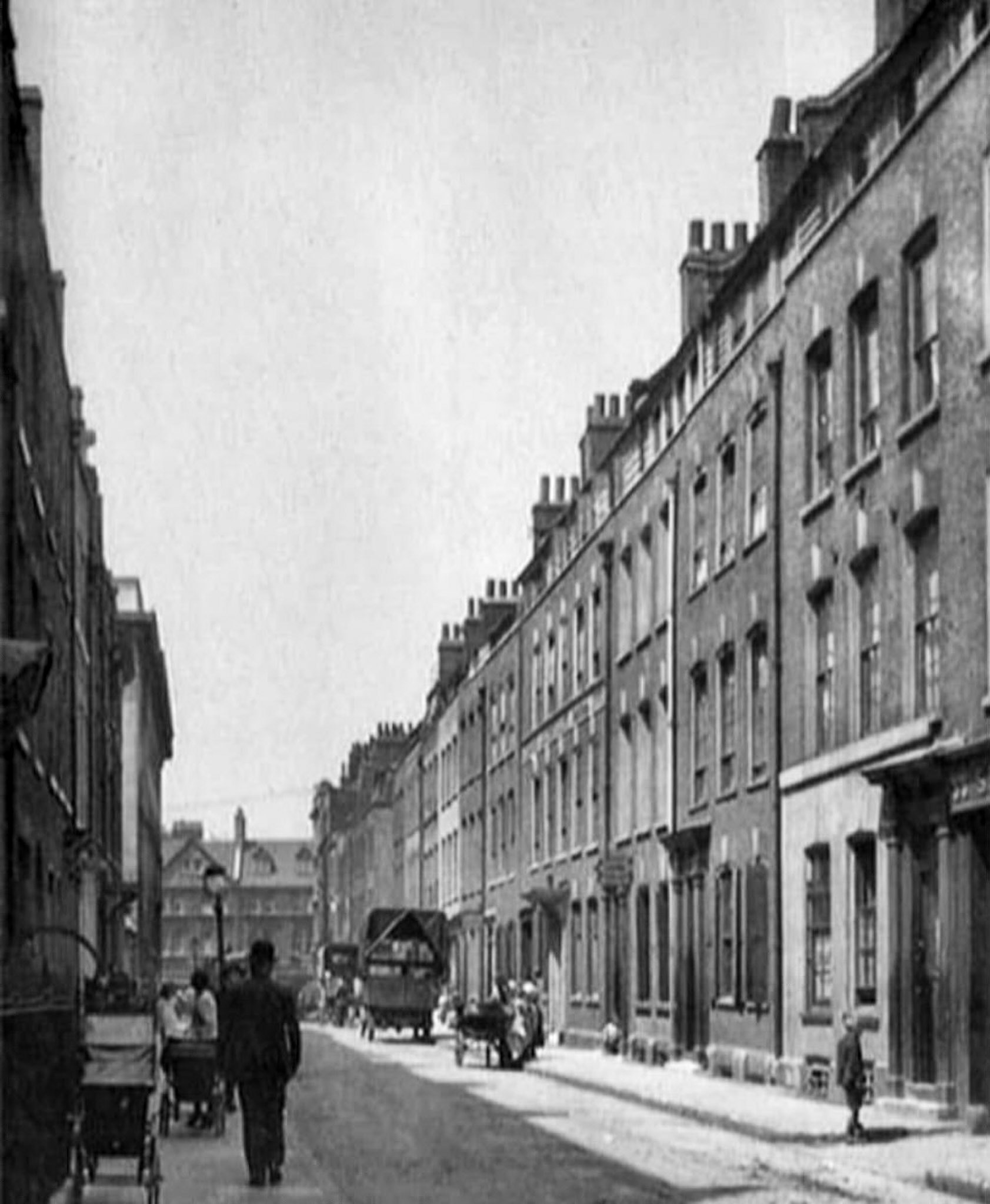 1900's Fournier Street looking towards Spitalfields Market, with the Express Dairy depot on the extreme right. (Courtesy The Jack the Ripper Experience FB Group)