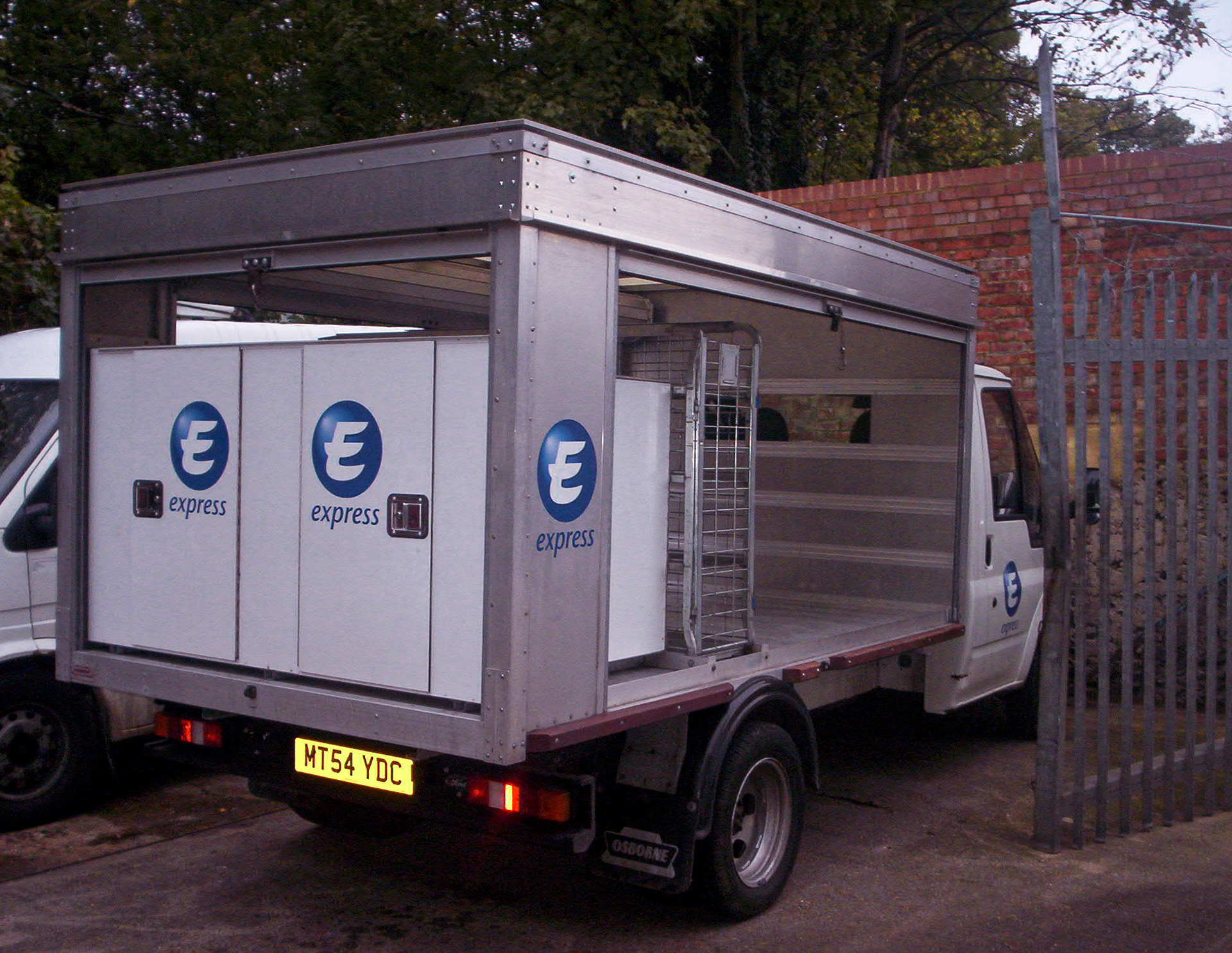 2005 Anerley. Allan Dawes comments "I think we had four like this at Anerley. Great if you were going to other depots to pick up goods etc. You could pull the shutters down knowing that nothing would fall off or be taken." (Courtesy Paul Luke)