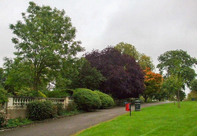 2015 Barham Park, site of the former mansion. As well as his mansion and its grounds, Titus Barham left his private collection of museum objects to Wembley Council. He had hoped they would use his home as a public museum, in the beautiful park they had been given. During the Second World War the mansion was used for Civil Defence purposes, and further neglect after the war meant that the mansion had to be knocked down in 1957. The ornate wall which bordered its gardens can still be seen, and the Council’s Parks Department ensured that it is still a beautiful place to visit. A varied mix of objects from Titus Barham’s collection can now be seen at the new Brent Museum in Willesden Green. (Photo by Philip Grant, Courtesy Wembley History Society)