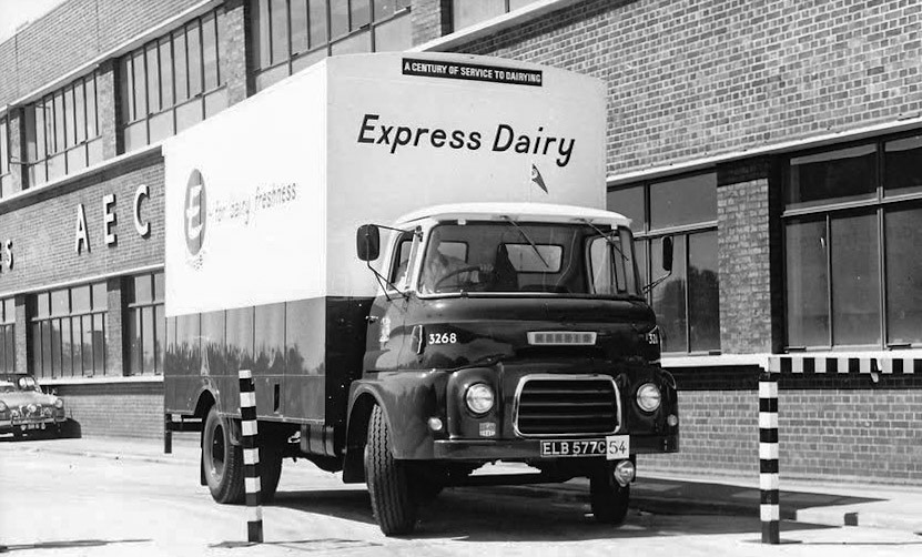1965 Reg Morris delivery van ELB 577C, Co: 3268 at Driver of the Year, AEC works. (Courtesy Thelonious Monk)