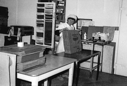 1960 Tony Swain comments "Looks like Ivy Andrews to me". (Courtesy Joe Lyons)