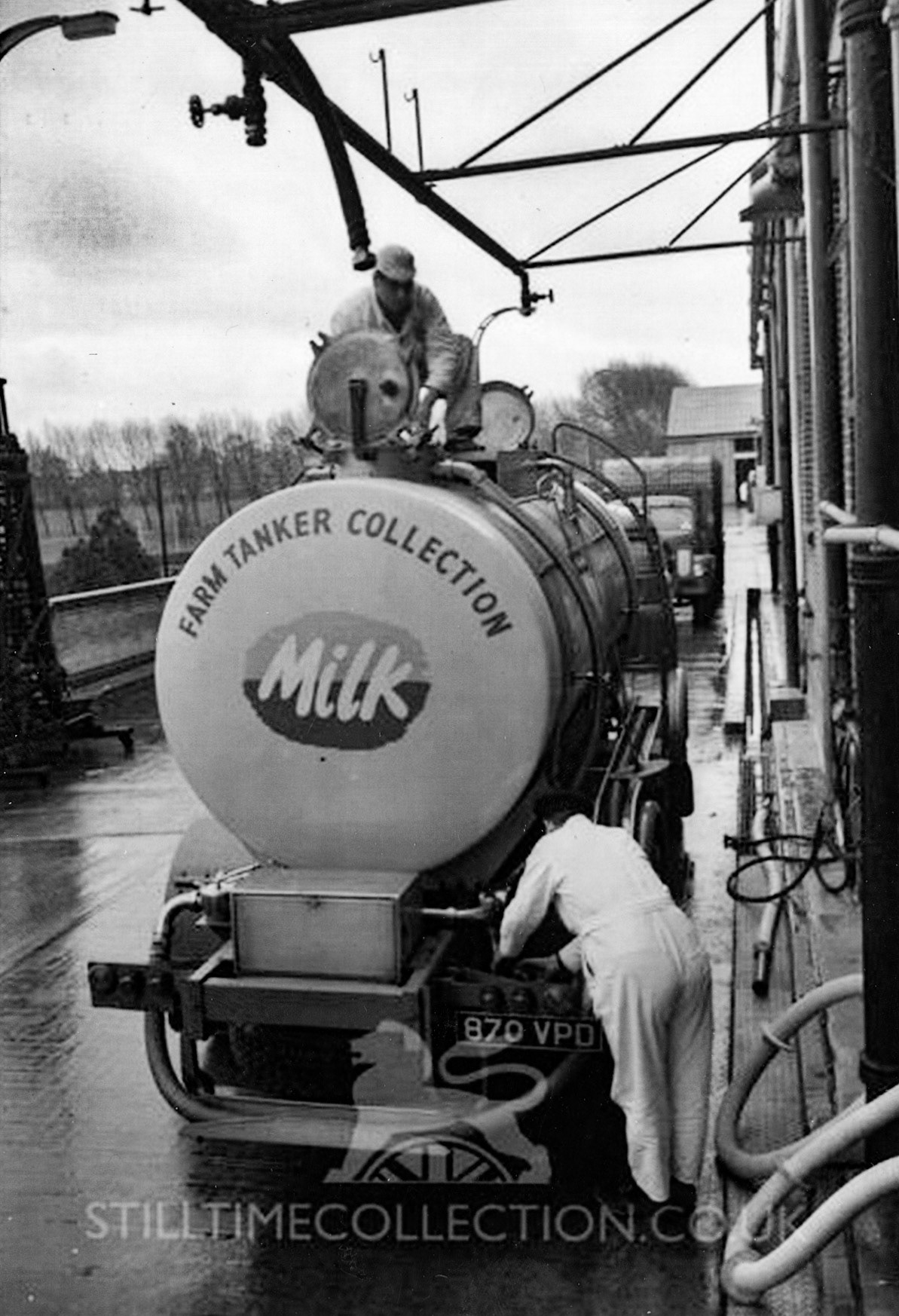 1960s MMB Tanker 870 VPD tipping at South Morden. (Courtesy Dave Fane)