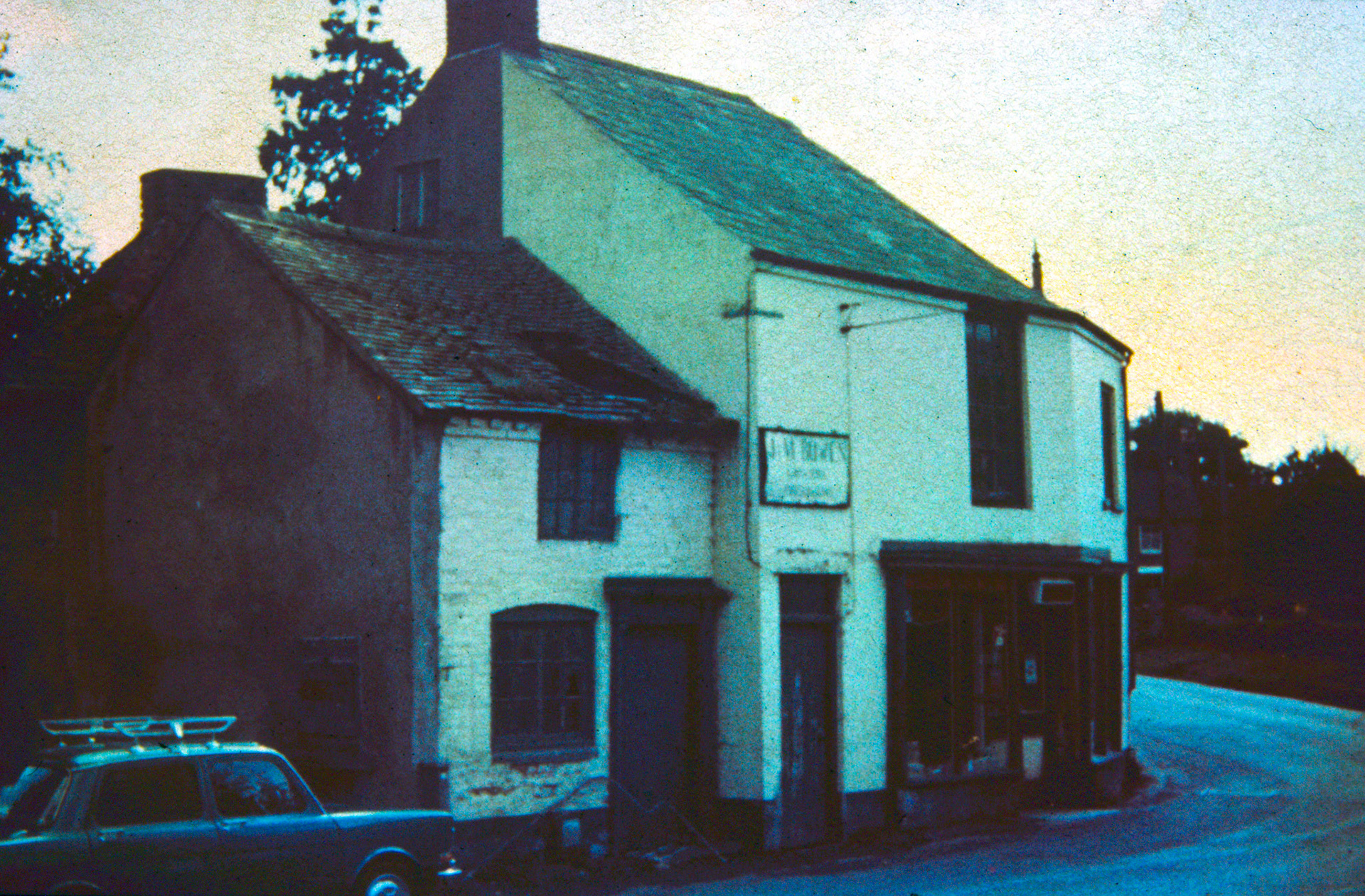 Harry Evans identified Jack Bowens'shop. Malcolm Williams comments "You could get 5 fags from there". Ian Perrin adds "Remember, as a child, being sent up the road to buy a packet of Embassy for my grandfather! No sign of the shop now." Lorraine Fletcher adds "It brings back lots of childhood memories, he was a lovely man."  ((Joe Lyons 35mm slides)