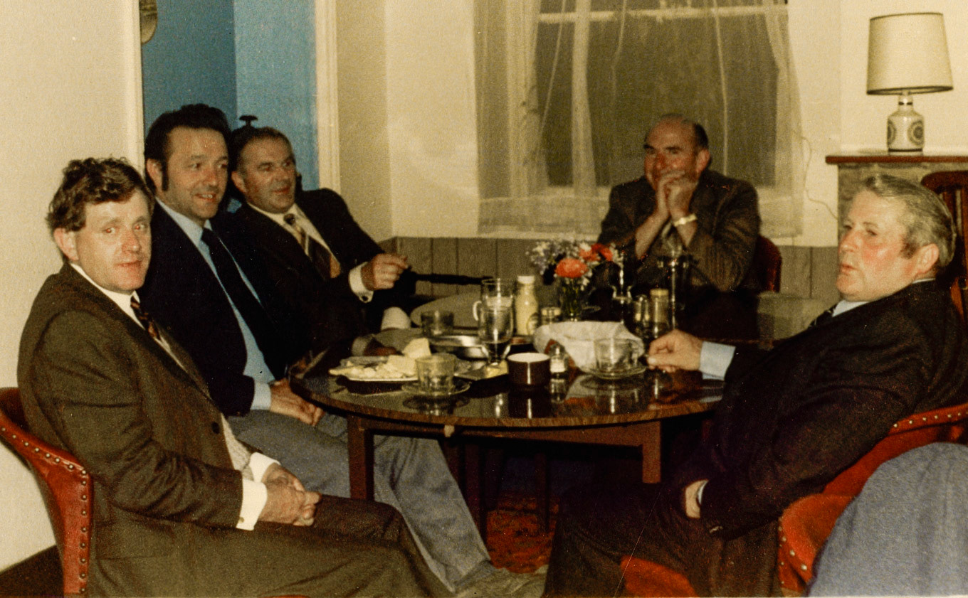 Ivan Downes identifies his uncle, Raymond Roberts, front left. Ben Samuels identifiesEsmund Betton, third from left and Glyn Hamer on the right. Anne Williams adds "Les Bailey next to Esmond". Kathryn Purslow identifies Albert Purslow, at the back. (Courtesy Joe Lyons)